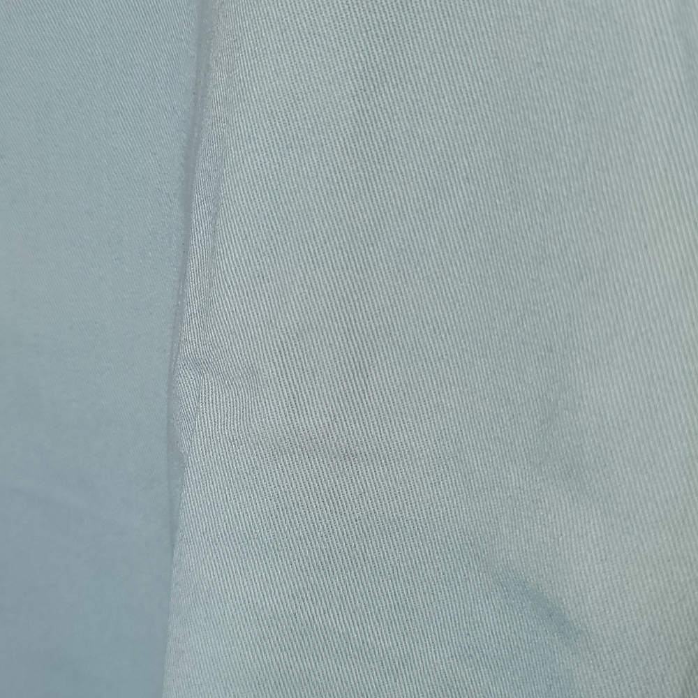 Women's Steve and Barry's brand khaki shorts - Picture 3 of 7